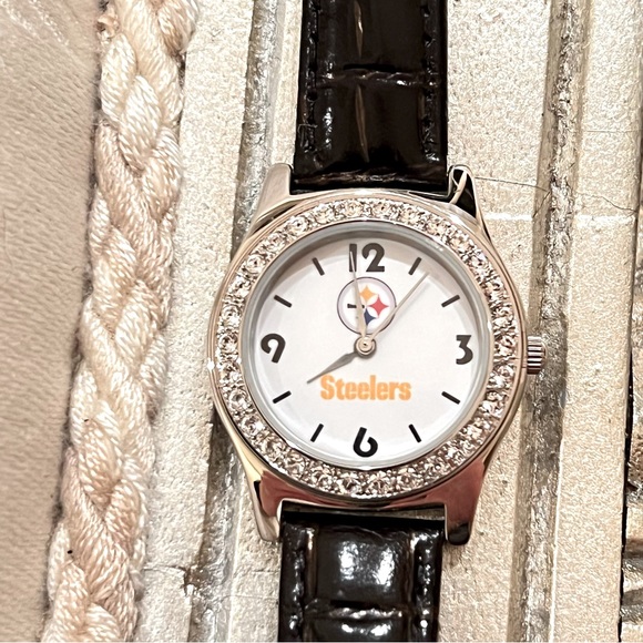 NEW Pittsburgh Steelers Watch With Case - Picture 2 of 14